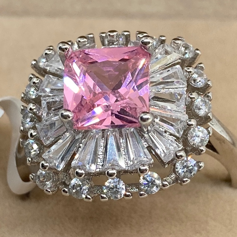 🆕Madagascar Pink Topaz size8